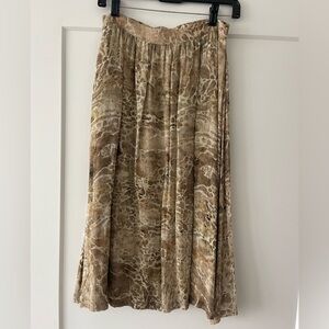 Elegant Gold Patterned Midi Skirt